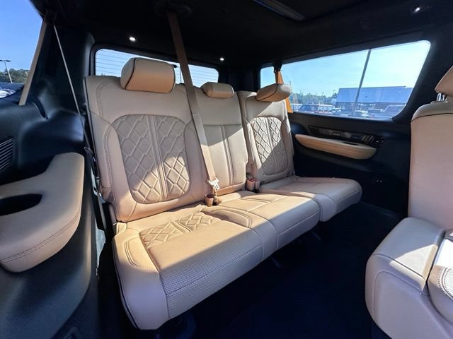 Used 2023 Jeep Grand Wagoneer L Series III AWD/4WD image 34