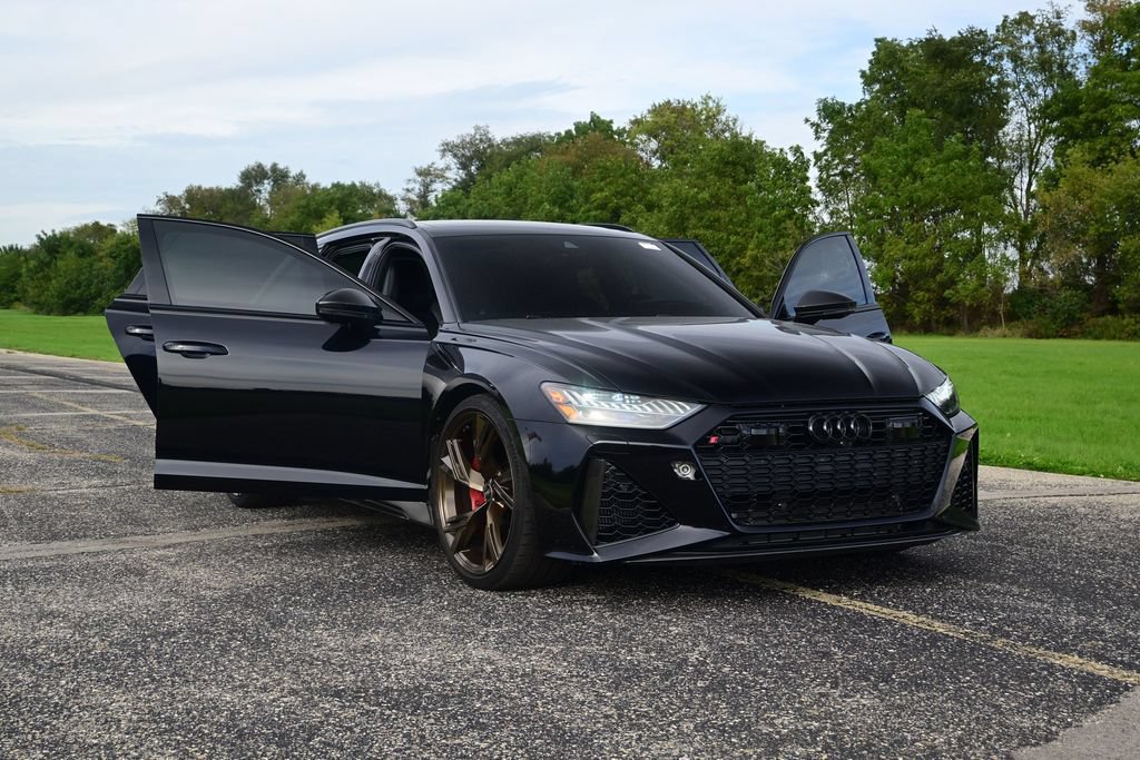 Used 2021 Audi RS 6 AWD/4WD image 9