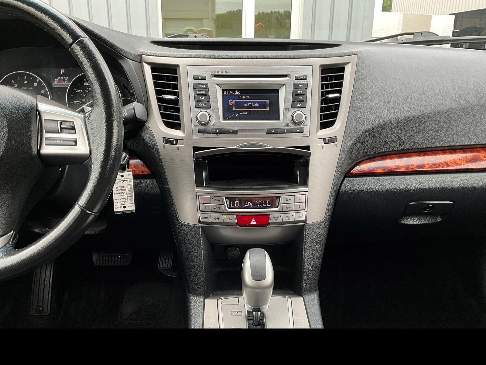 Used 2012 Subaru Outback 2.5i Limited w/ Popular Pkg 1B AWD/4WD image 4