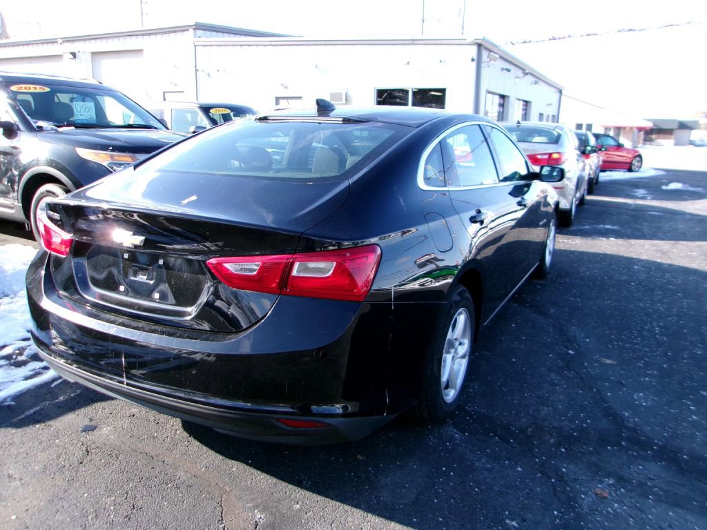 Used 2018 Chevrolet Malibu LS w/ LPO, Convenience Package 2 image 3
