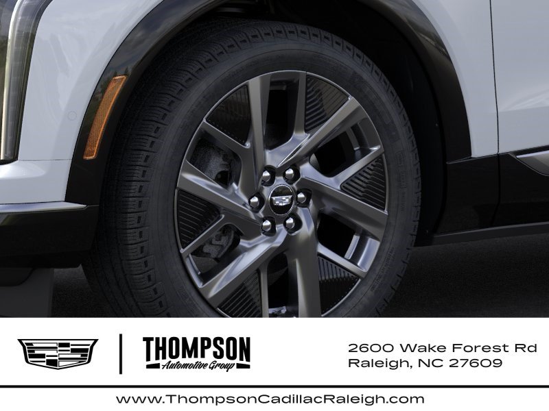 New 2027 Cadillac Optiq Luxury AWD/4WD image 9