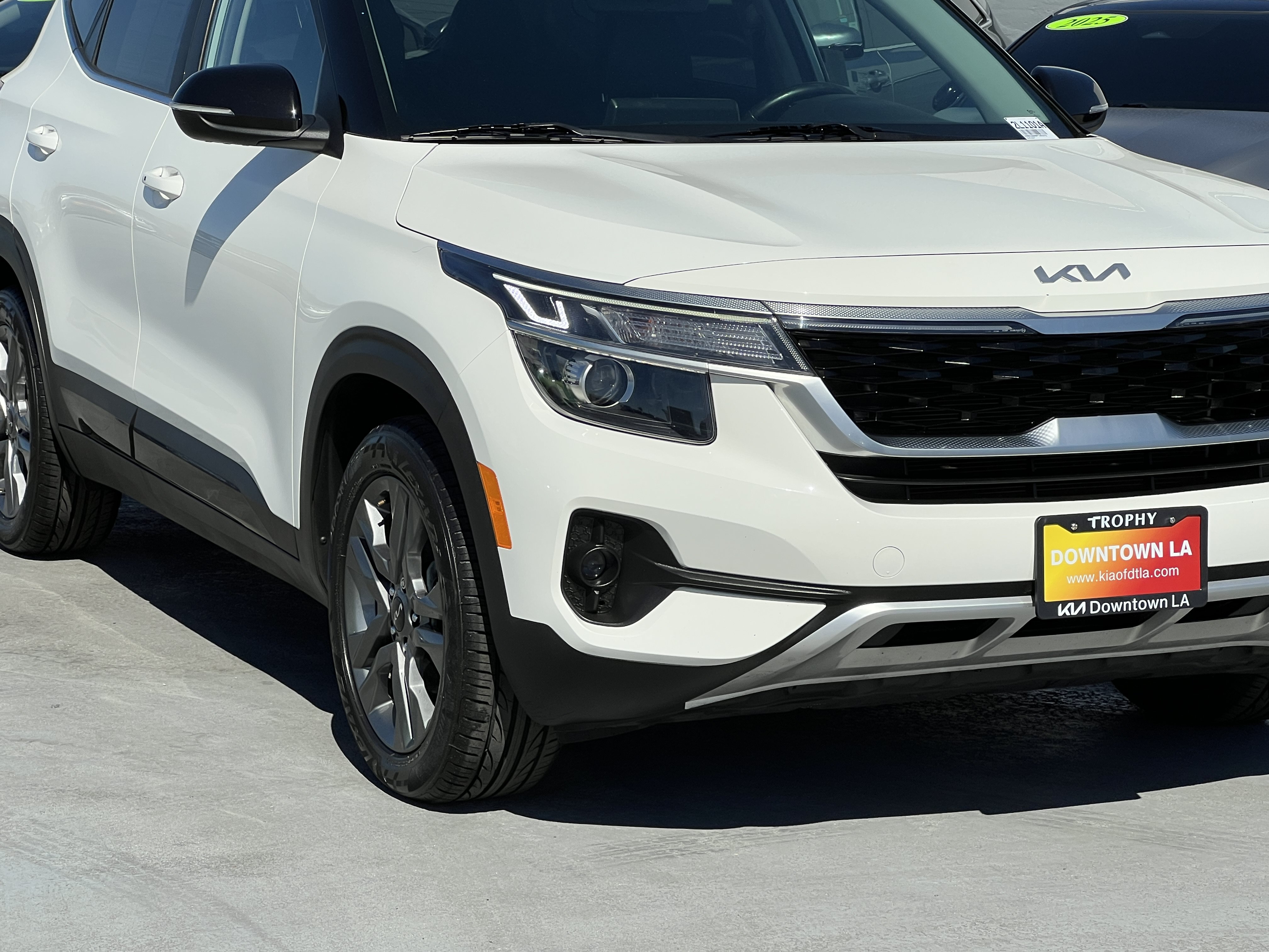 Certified 2023 Kia Seltos S w/ Navigation Package FWD image 11