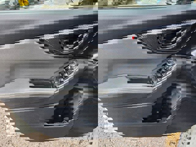 Used 2021 Subaru Crosstrek 2.5i Sport w/ Moonroof Package image 25