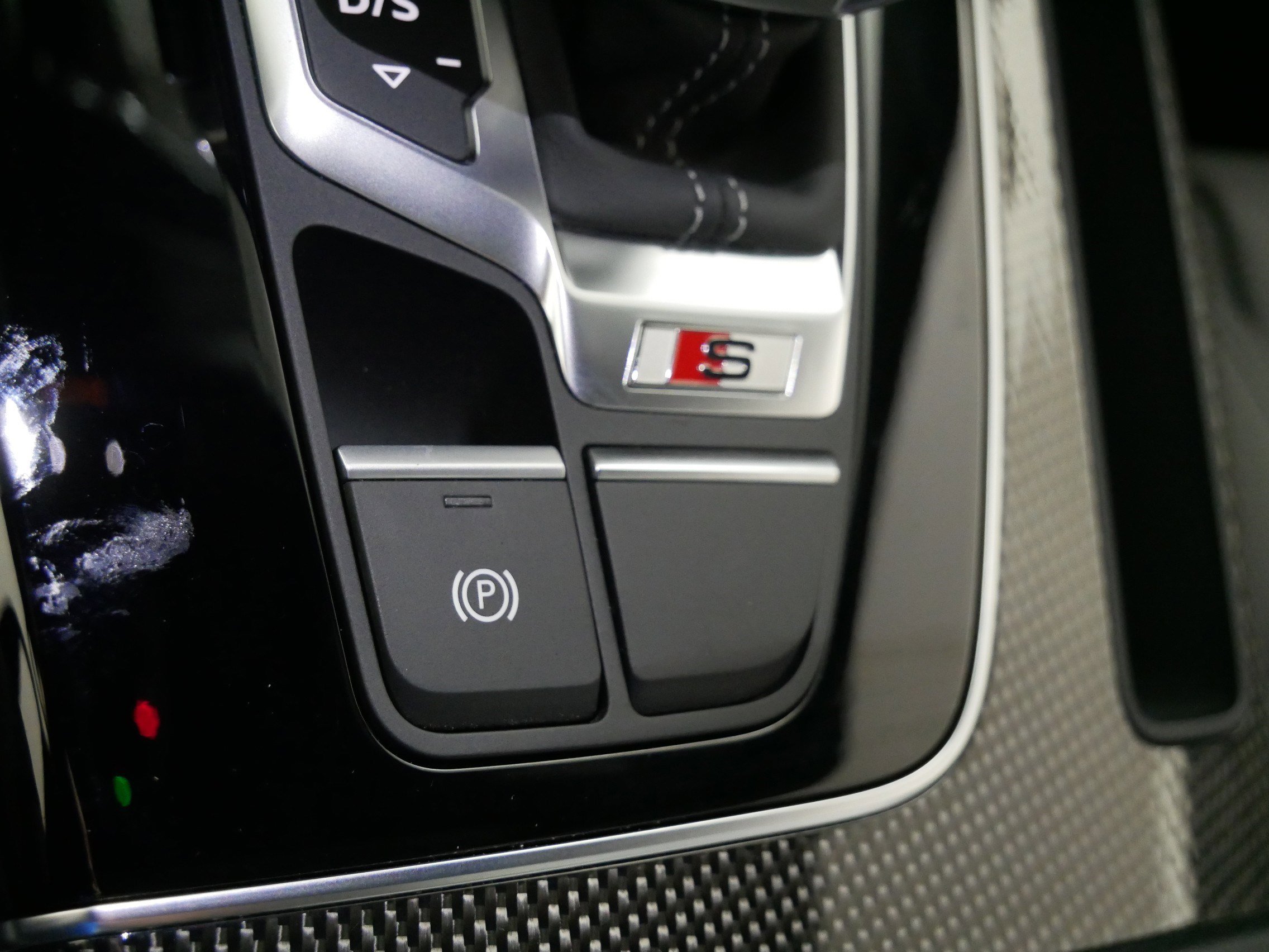 Used 2022 Audi SQ5 Prestige w/ Prestige Package image 32