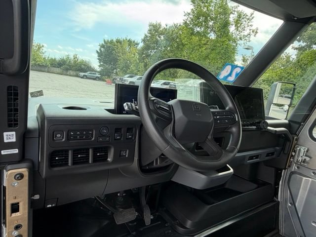 Used 2024 Chevrolet Brightdrop 600 w/ Commercial Equipment Package AWD/4WD image 41