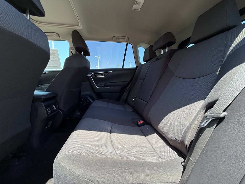 Used 2019 Toyota RAV4 XLE FWD image 36