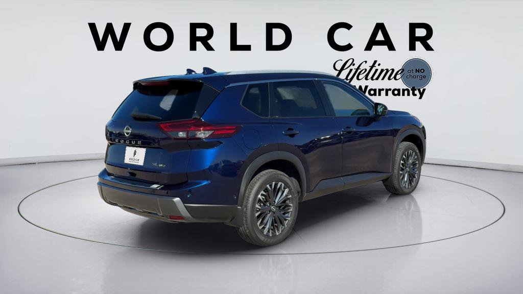 Used 2025 Nissan Rogue SL w/ Tech Package image 15
