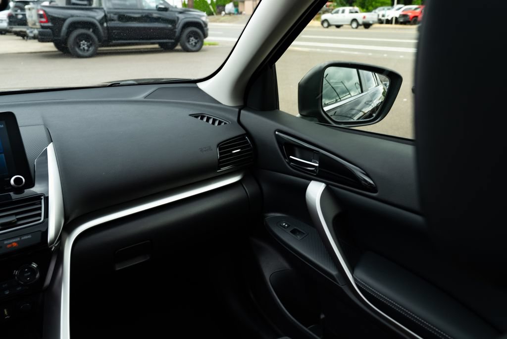 Used 2024 Mitsubishi Eclipse Cross SE AWD/4WD image 10