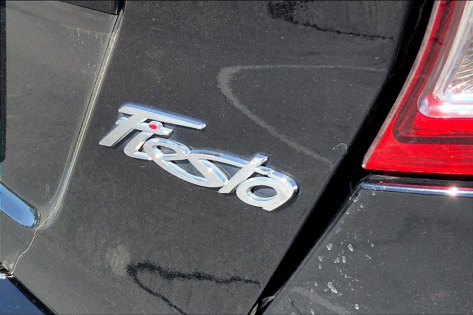 Used 2019 Ford Fiesta SE image 8