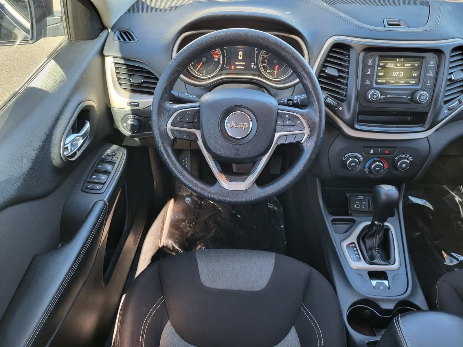 Used 2016 Jeep Cherokee Sport FWD image 23