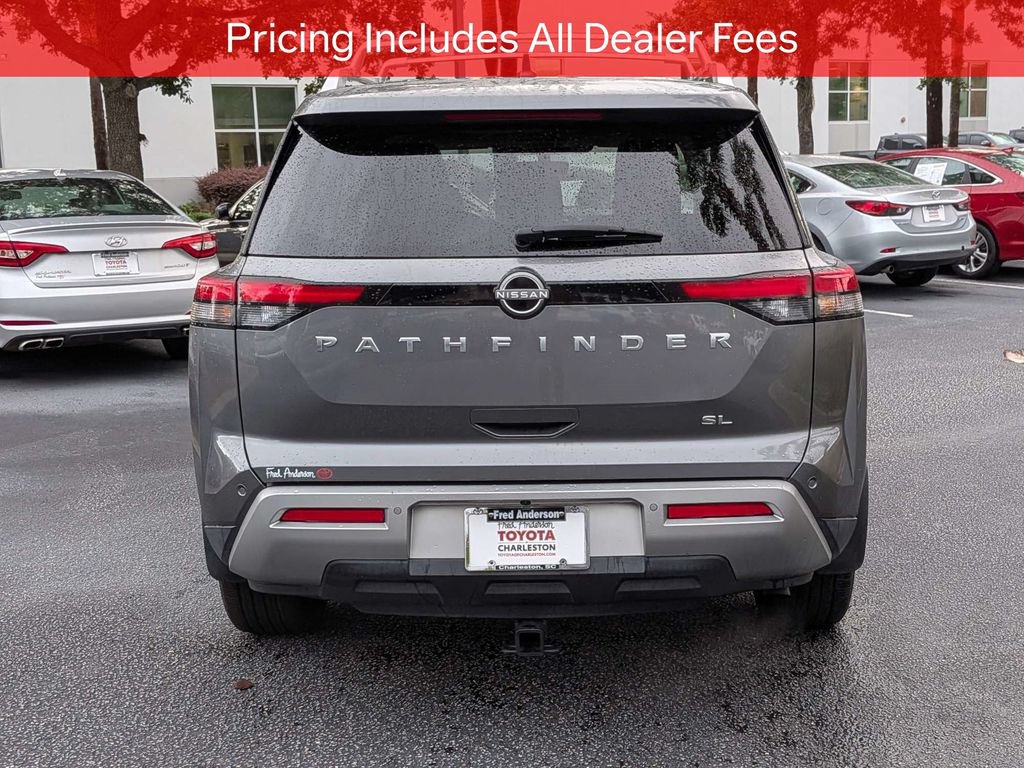Used 2024 Nissan Pathfinder SL w/ SL Premium Package FWD image 5
