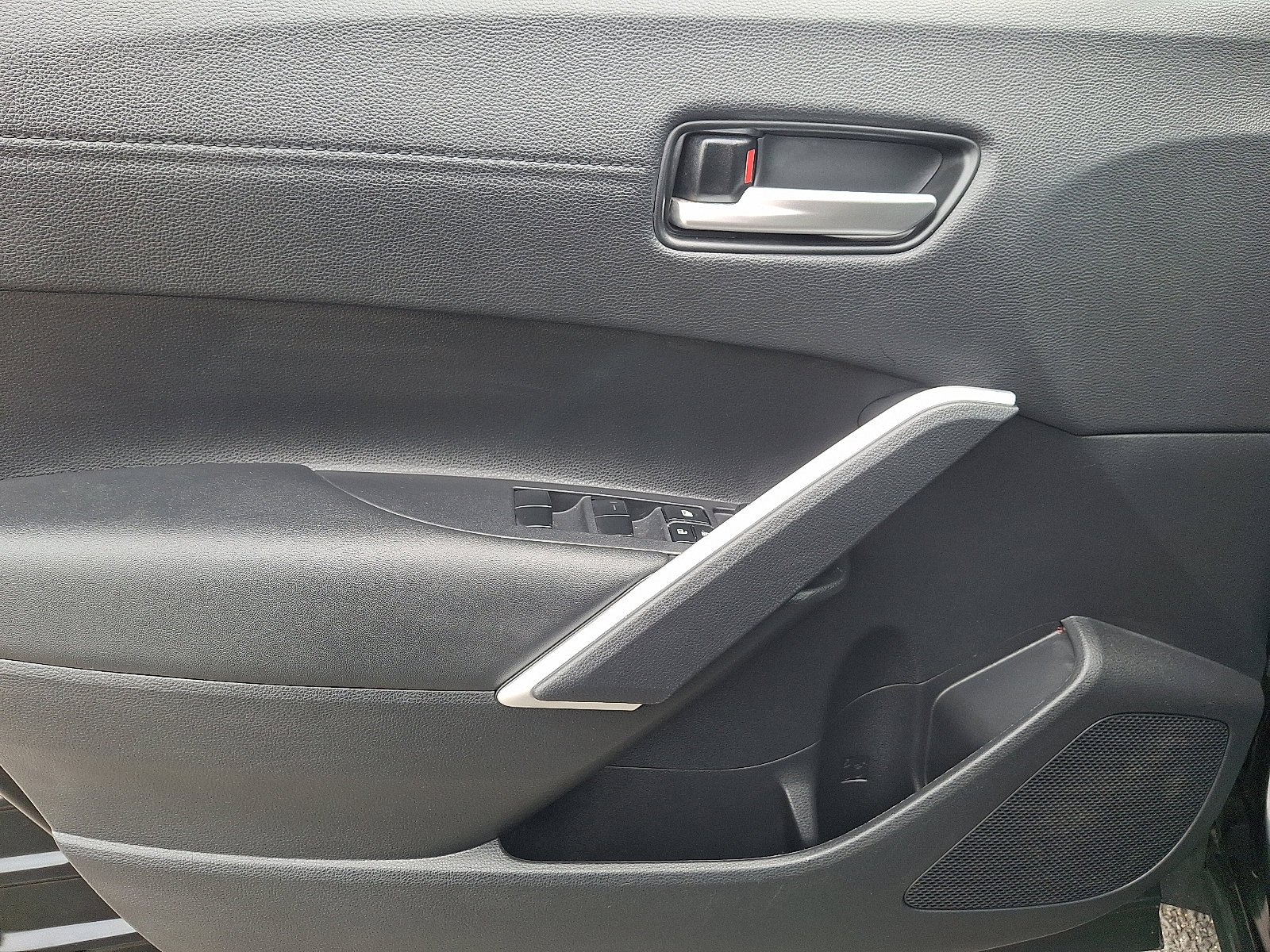 Certified 2023 Toyota Corolla Cross XLE w/ Convenience Package image 13