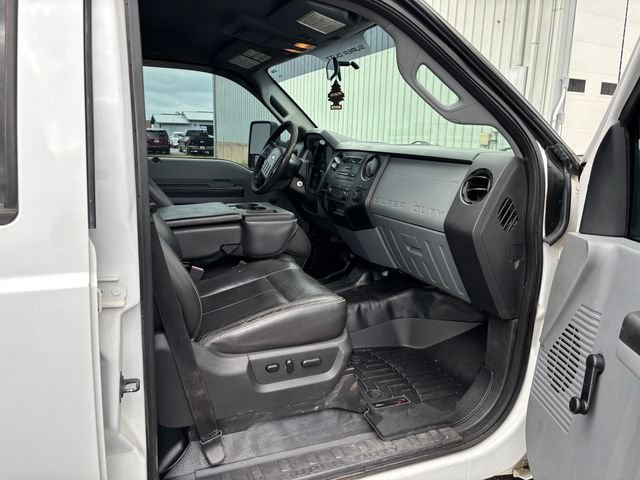 Used 2015 Ford F550 4x4 Crew Cab Super Duty image 9