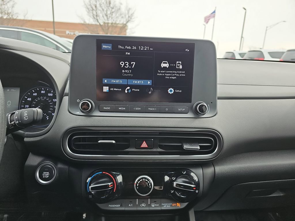 Used 2023 Hyundai Kona SEL image 19