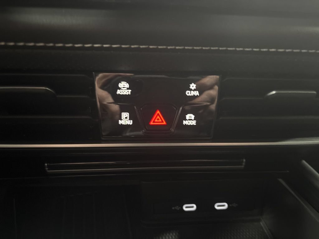 Used 2025 Volkswagen Atlas Cross Sport SE AWD/4WD image 28