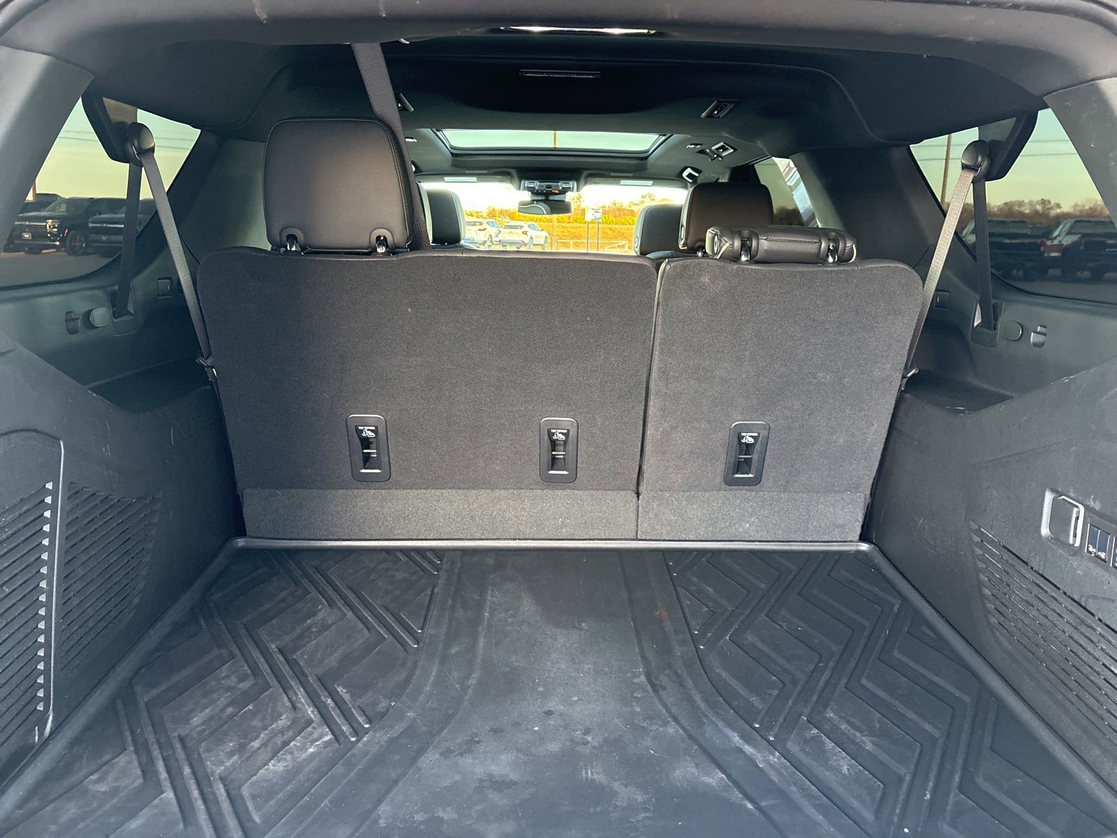 Certified 2025 GMC Yukon XL Elevation image 14