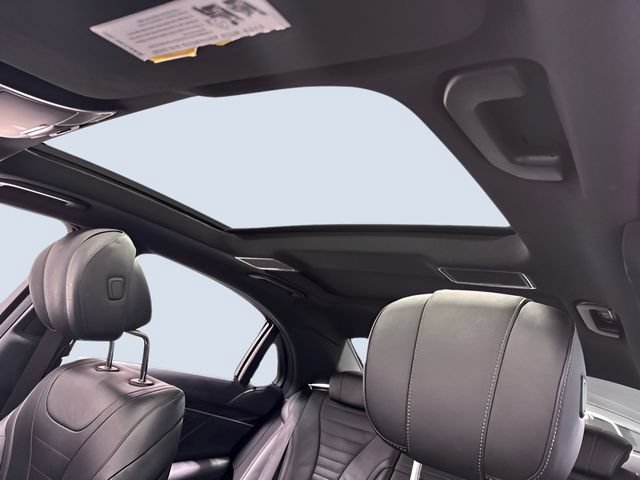 Used 2020 Mercedes-Benz S 560 Sedan image 30