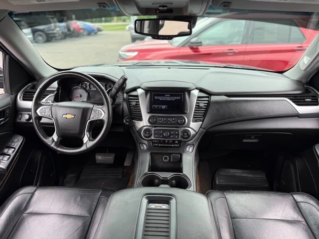 Used 2017 Chevrolet Tahoe LT w/ Luxury Package AWD/4WD image 2