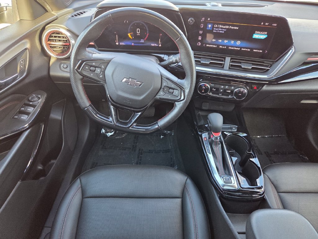Used 2024 Chevrolet Trax RS w/ Sunroof Package FWD image 8