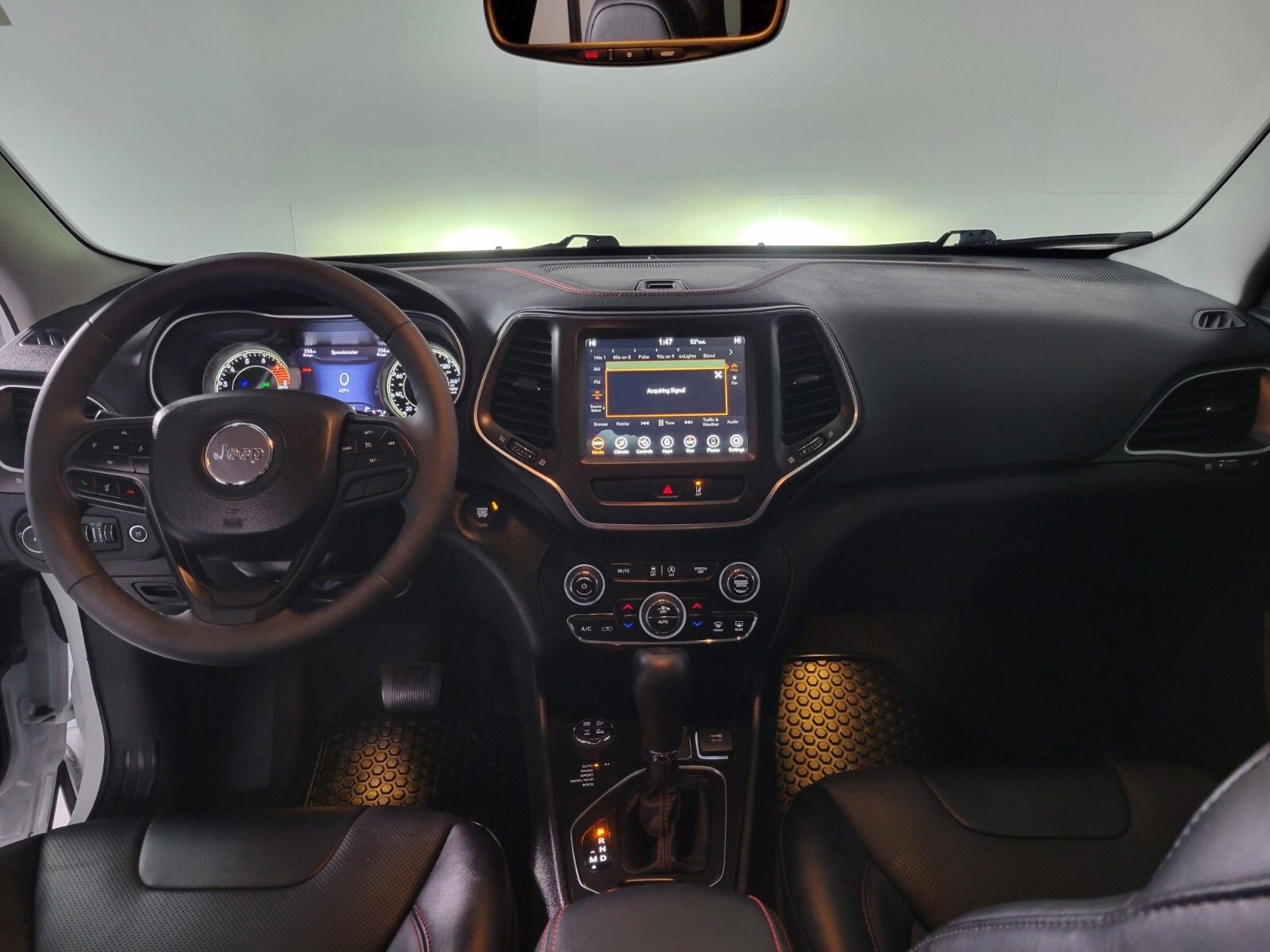 Used 2022 Jeep Cherokee Trailhawk w/ Sound & Nav Group image 13