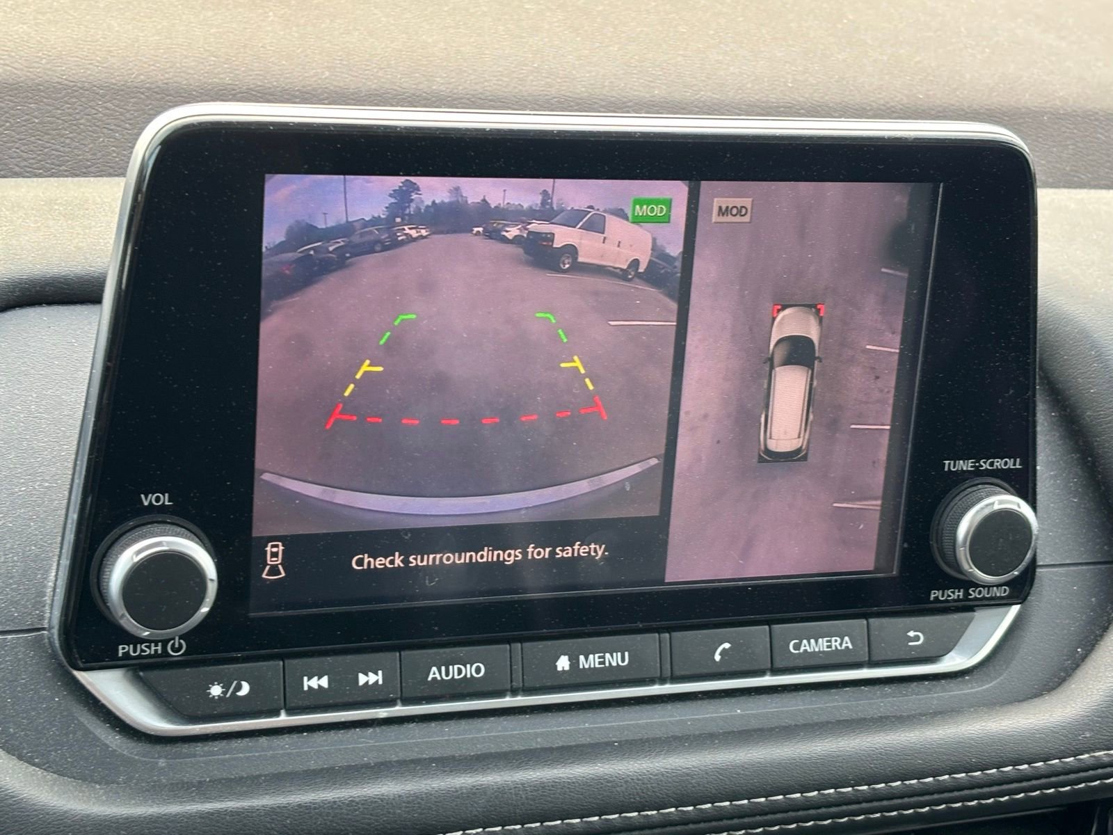 Used 2021 Nissan Rogue SV w/ Premium Package image 9