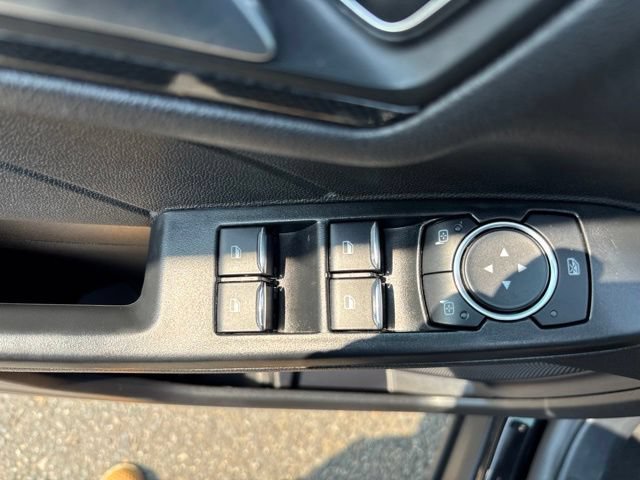 Used 2025 Ford Escape ST-Line Select AWD/4WD image 12