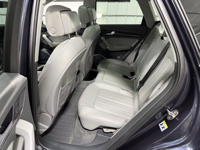 Used 2020 Audi Q5 2.0T Premium w/ Convenience Package image 11