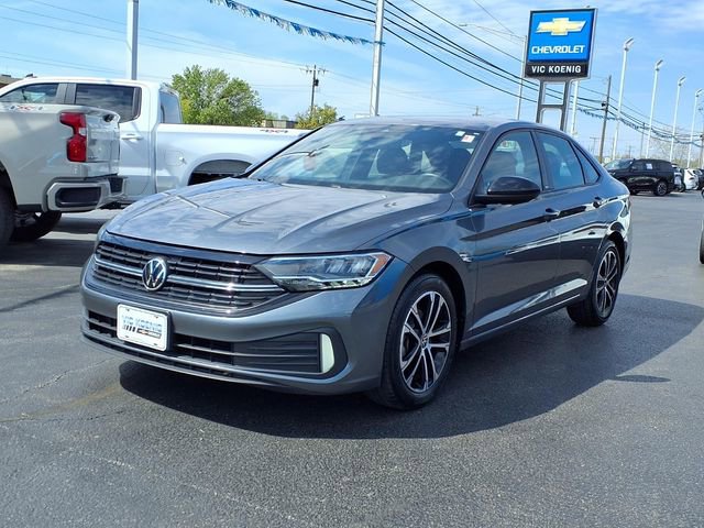 Used 2023 Volkswagen Jetta Sport image 5