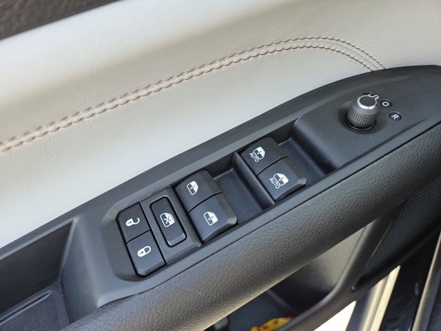 Used 2026 Jeep Compass Limited AWD/4WD image 8