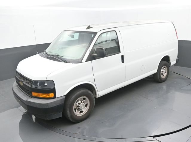 Used 2020 Chevrolet Express 2500 w/ Driver Convenience Package image 16