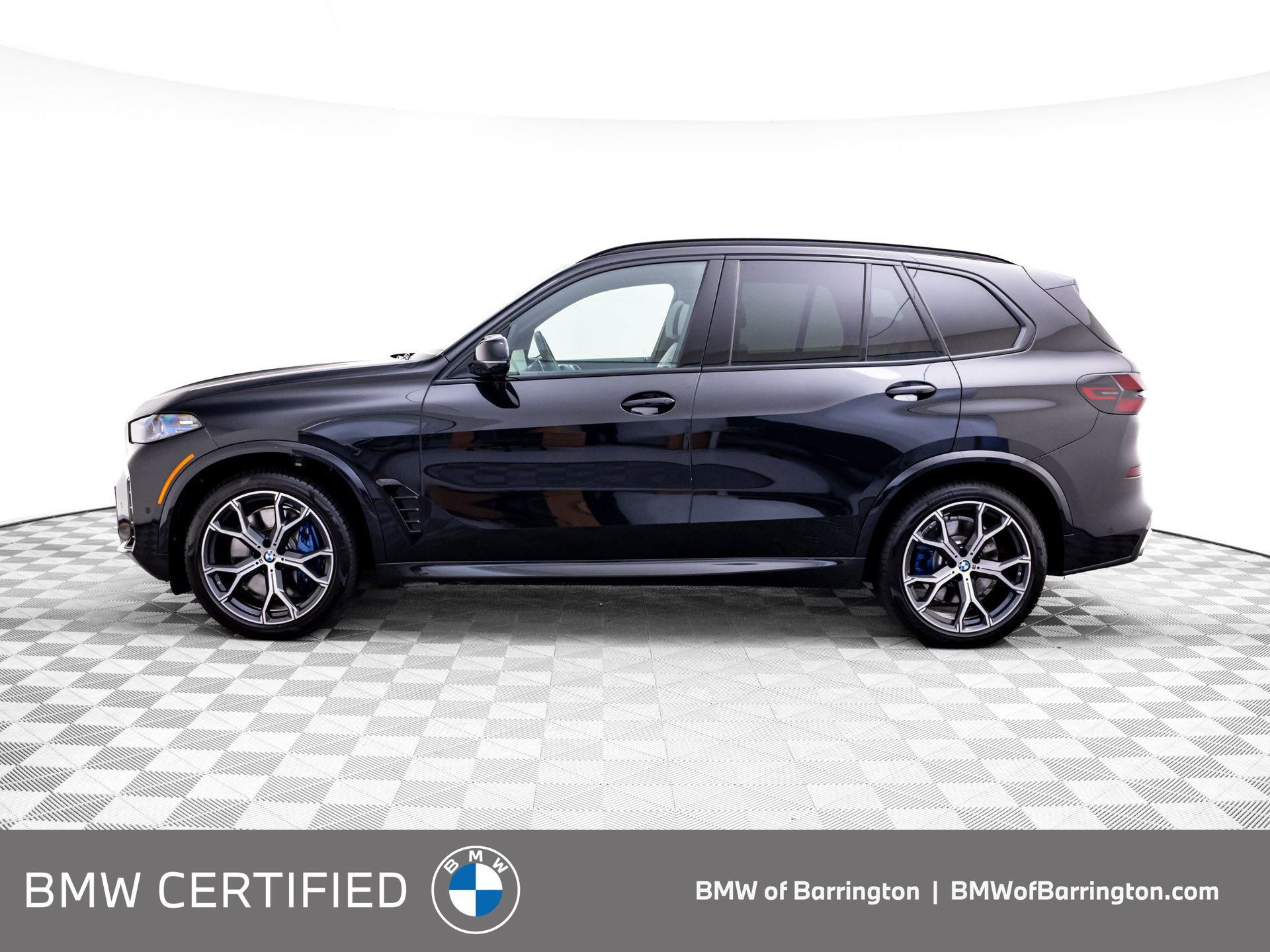 Certified 2026 BMW X5 M60i AWD/4WD image 2