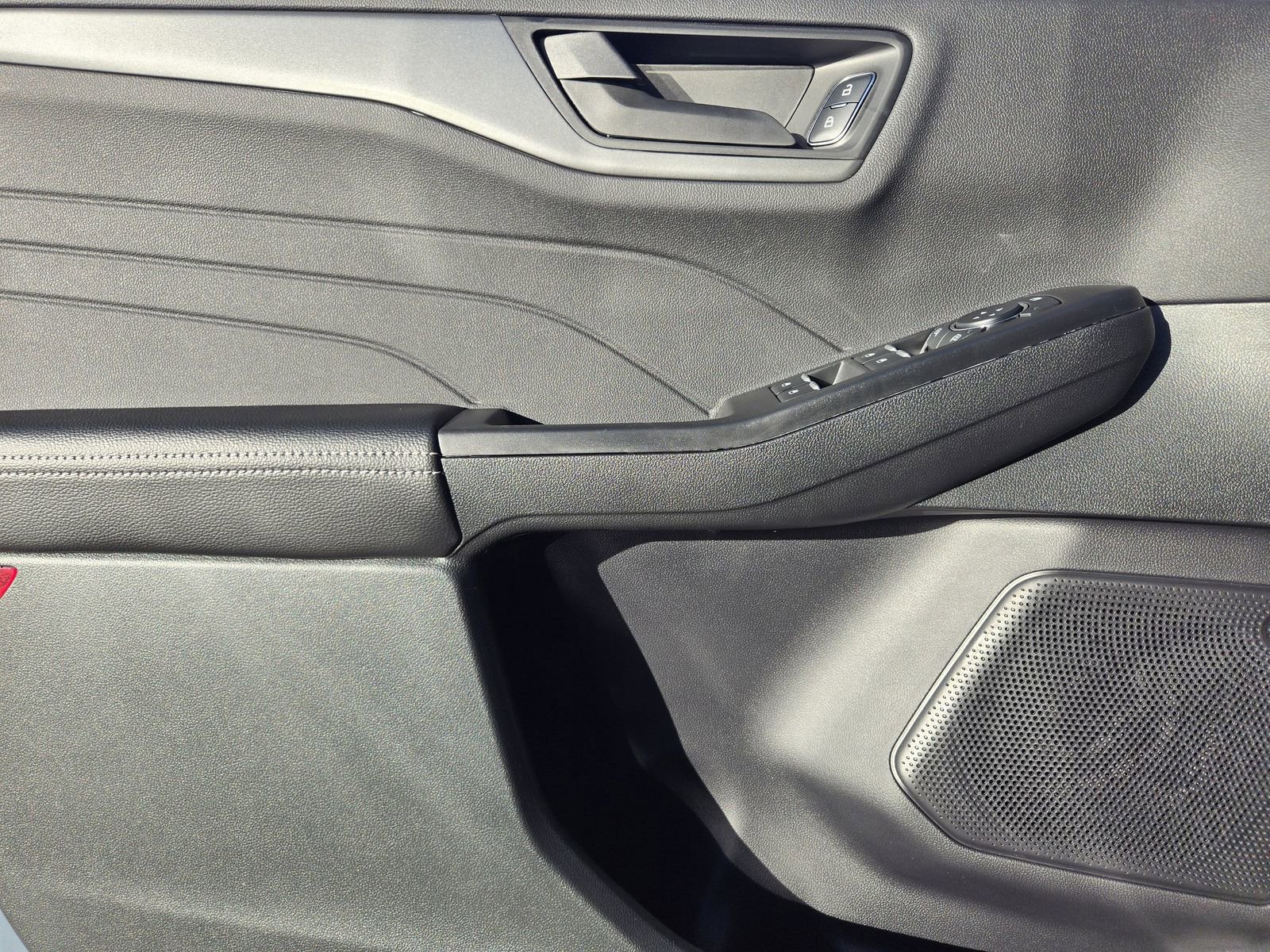 New 2026 Ford Escape Active FWD image 23