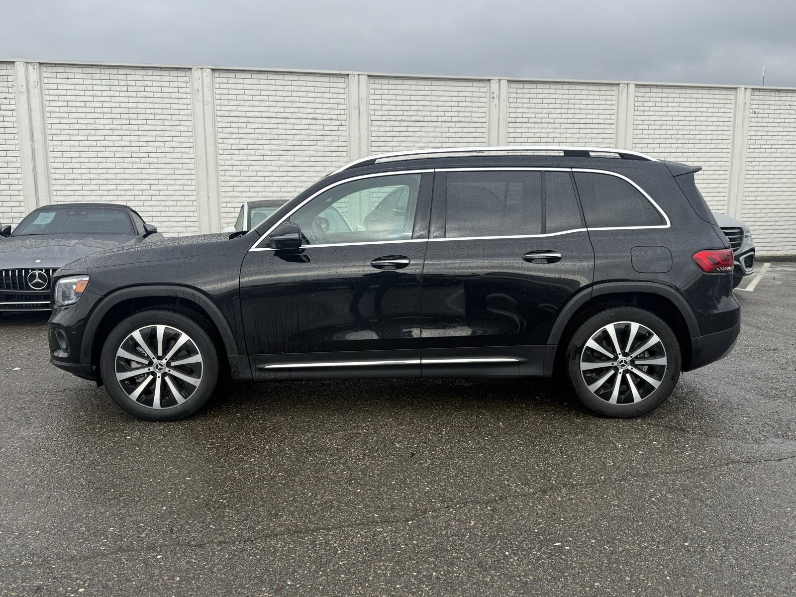 Certified 2023 Mercedes-Benz GLB 250 image 2