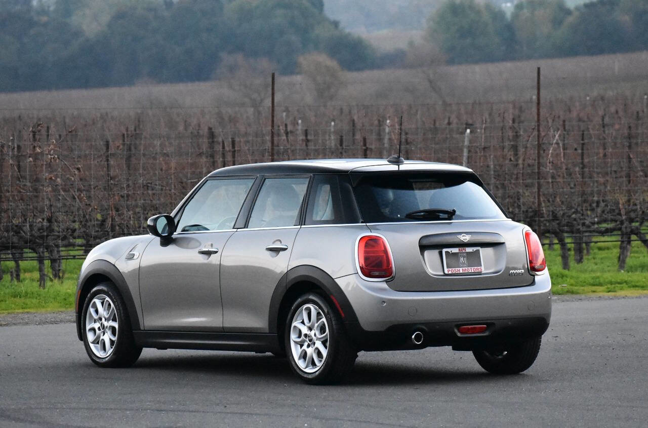 Used 2020 MINI Cooper 4-Door Hardtop image 9
