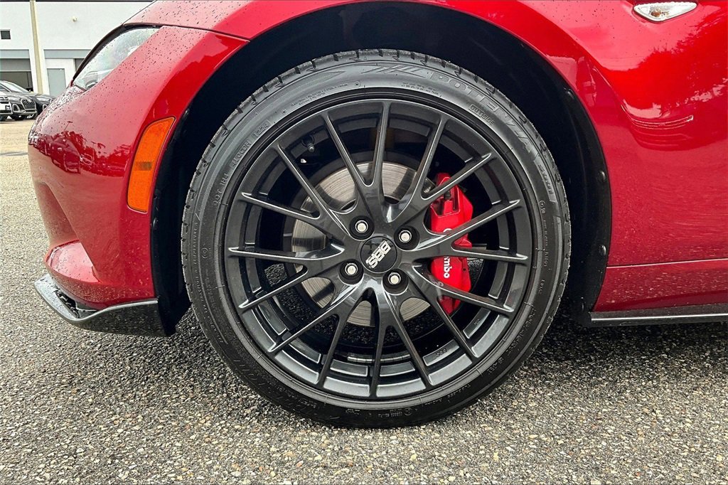 Used 2023 MAZDA MX-5 Miata Club image 13