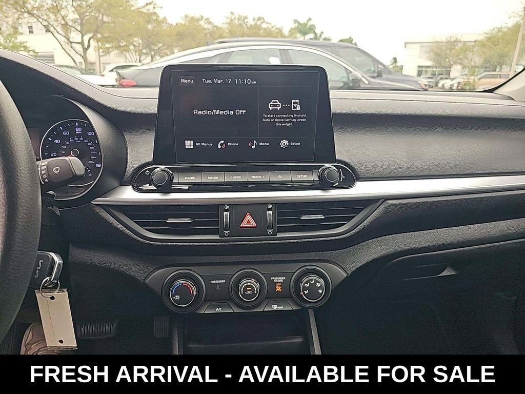 Used 2023 Kia Forte LXS image 8