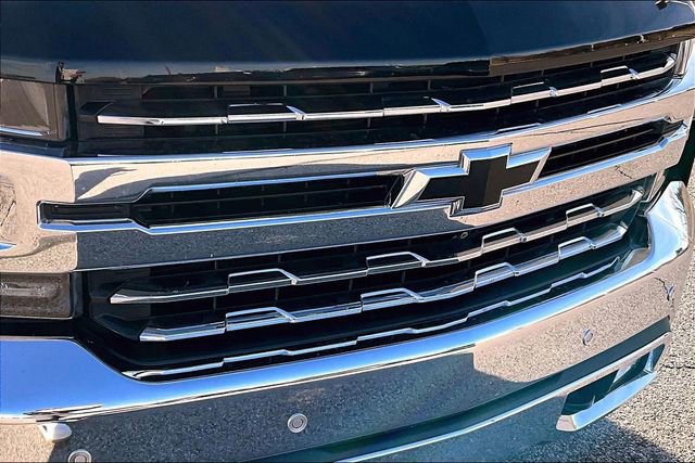 Used 2019 Chevrolet Silverado 1500 LTZ w/ LTZ Premium Package image 29