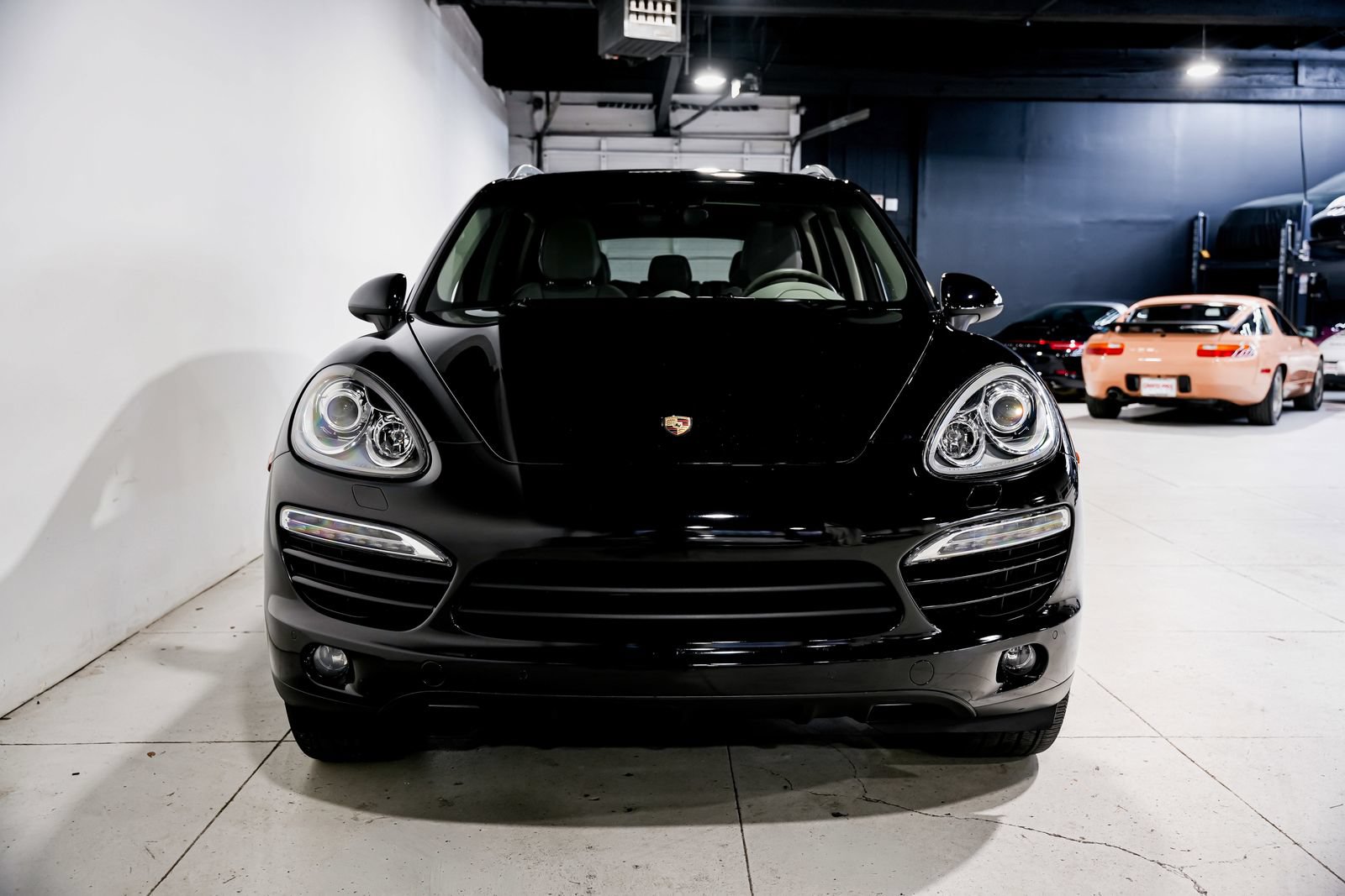 Used 2013 Porsche Cayenne Diesel AWD/4WD image 5