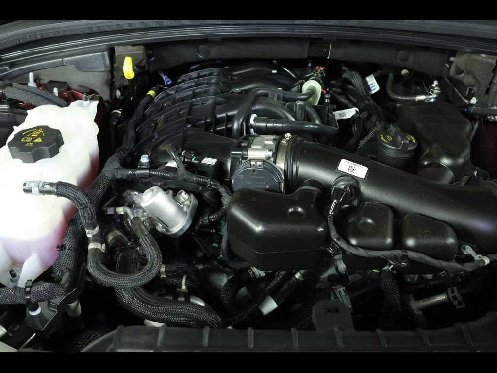 Used 2025 Jeep Grand Cherokee Laredo w/ Luxury Tech Group I image 22