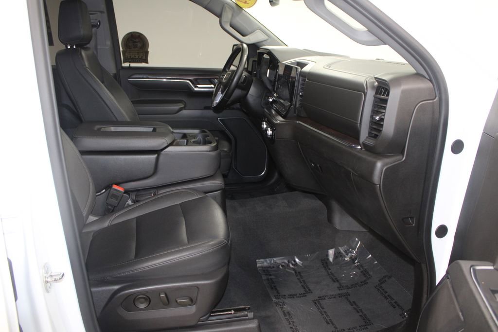 Used 2024 GMC Sierra 1500 SLT image 29