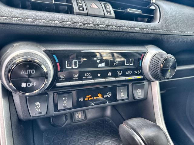 Used 2023 Toyota RAV4 XLE Premium image 27