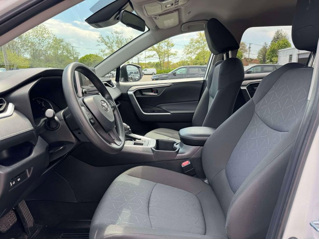 Certified 2025 Toyota RAV4 XLE AWD/4WD image 16