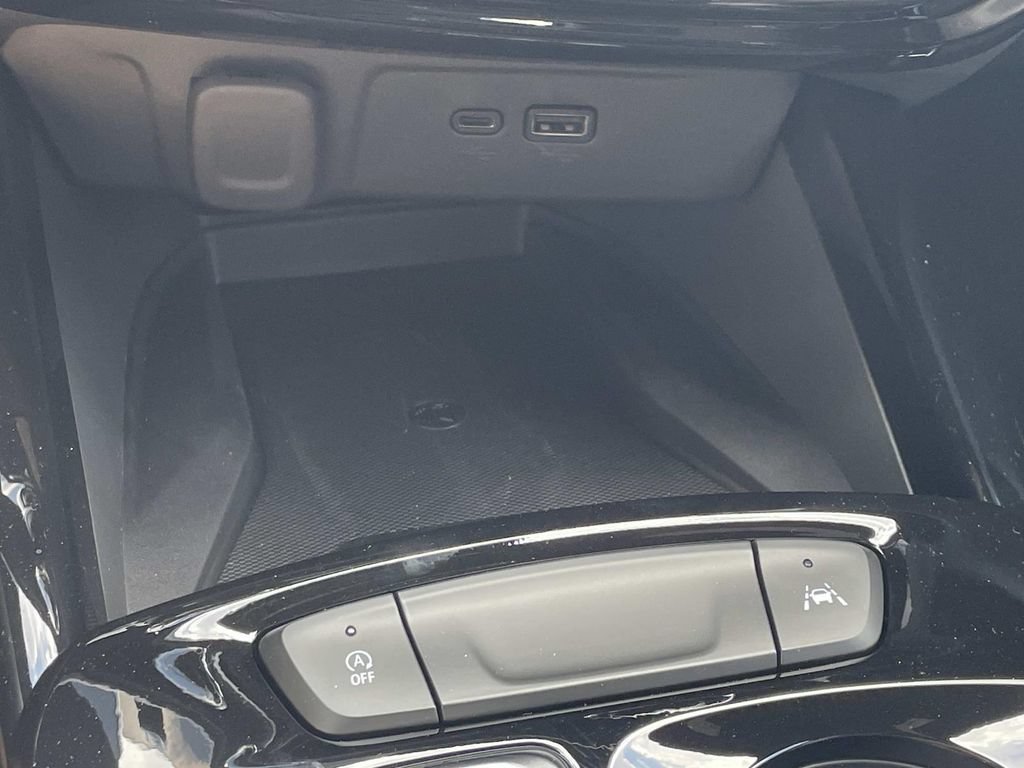 New 2026 Chevrolet Trax RS w/ Sunroof Package FWD image 19