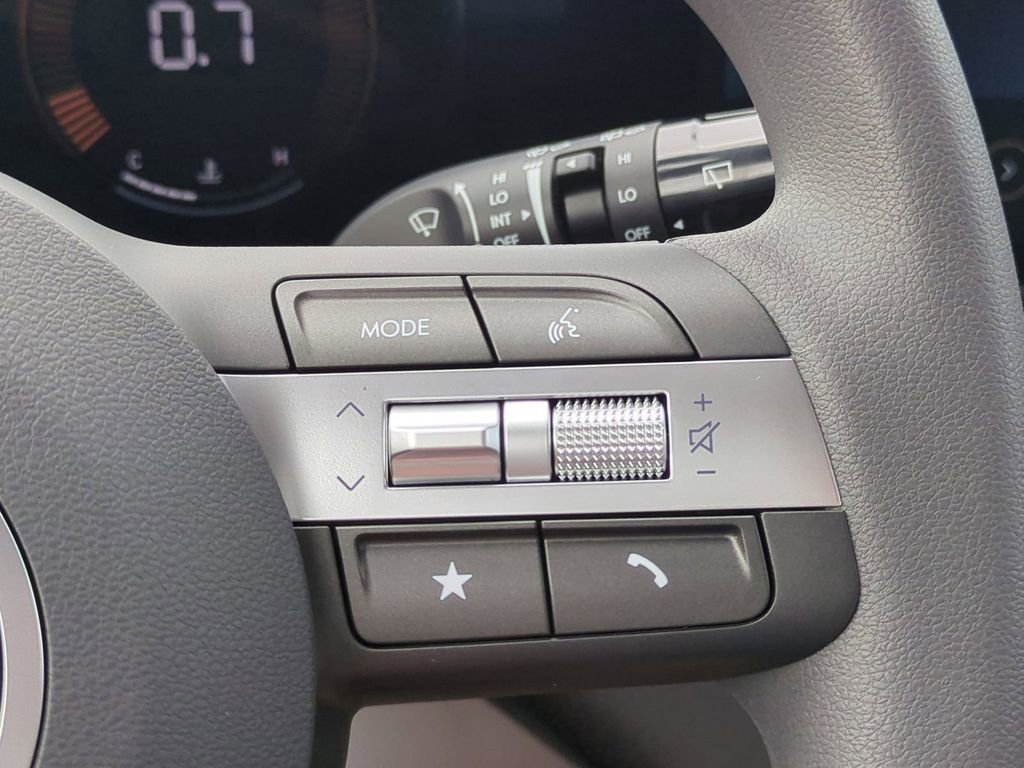 New 2026 Hyundai Kona SE image 29