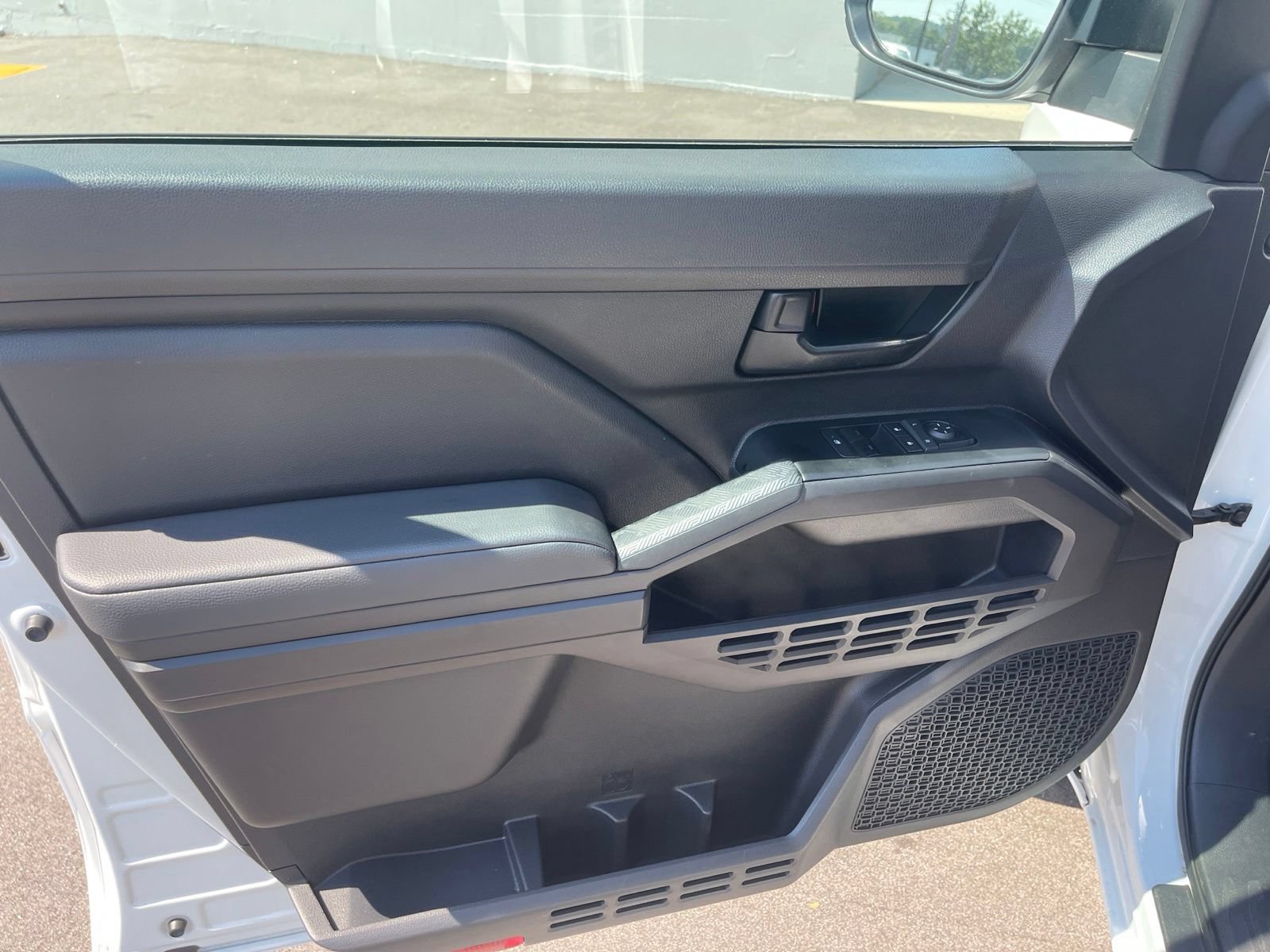 Used 2025 Toyota Tacoma SR w/ Towing Package RWD image 26