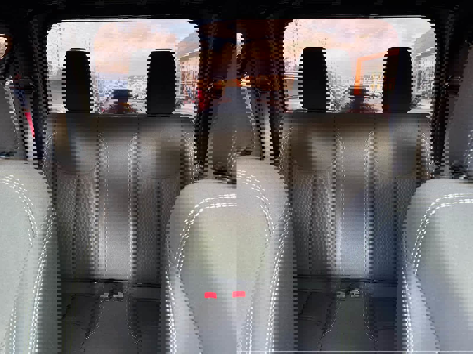 Used 2018 Jeep Wrangler Sahara w/ Connectivity Group image 22