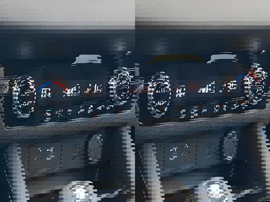 New 2025 Mitsubishi Outlander SE image 5