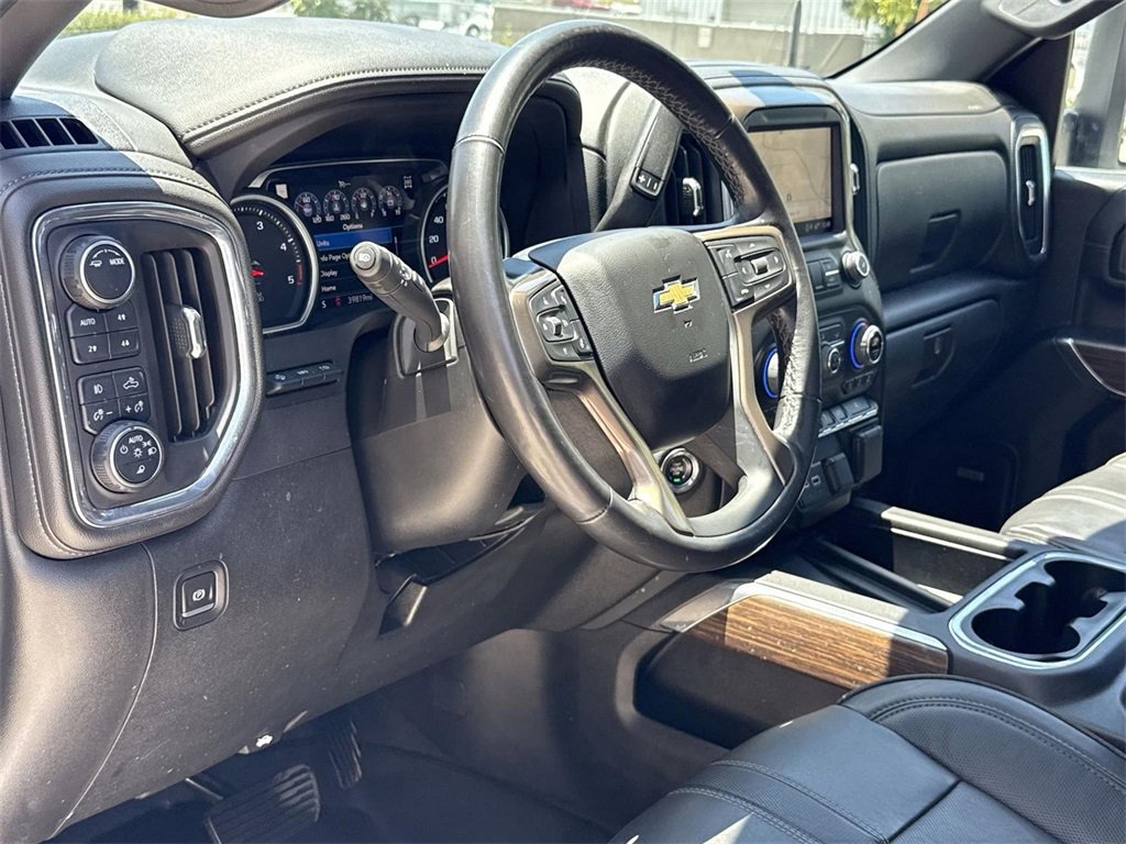 Used 2022 Chevrolet Silverado 3500 High Country image 9