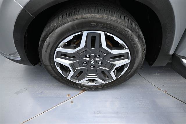Used 2023 Hyundai Santa Fe Limited w/ Cargo Package FWD image 19