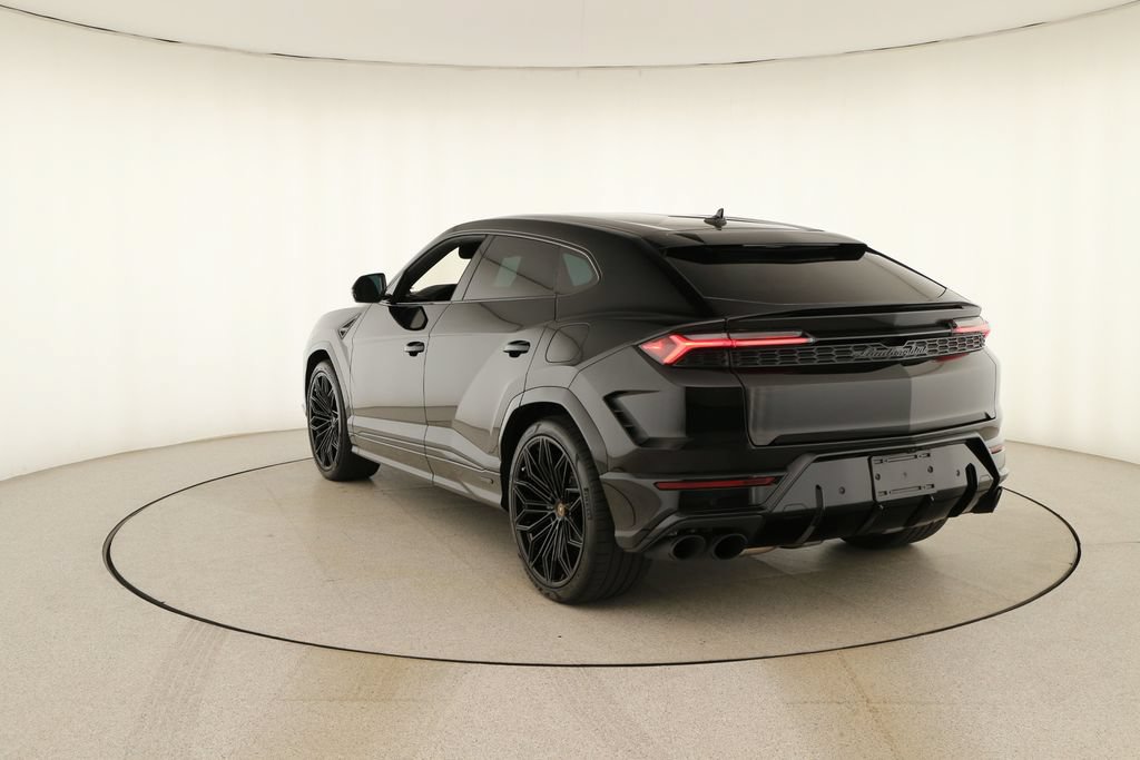 Used 2025 Lamborghini Urus SE AWD/4WD image 4